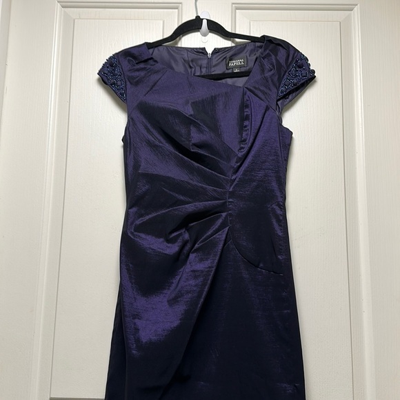ADRIANNA PAPELL Embellished Cap Sleeve, asymmetrical neckline Purple Dress Sz 4 - Picture 1 of 8